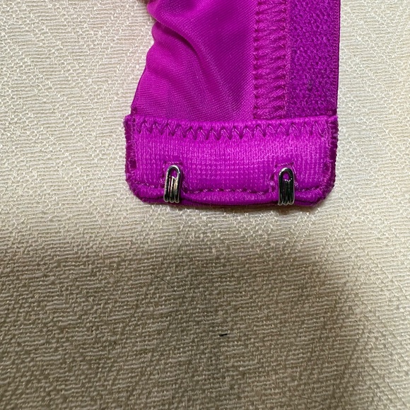 Victoria Secret Biofit Demi Up-Lift Bra, Magenta, size 38C- Pre-owned - Picture 8 of 9